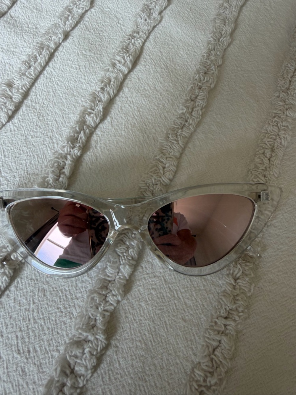 Clear Frame Cat Eye Sunglasses with Pink Mirrored Lenses - Picture 4 of 5